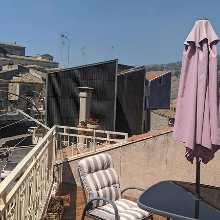 Palazzo A Pochi Minuti Dal Centro Storico Homestay Randazzo